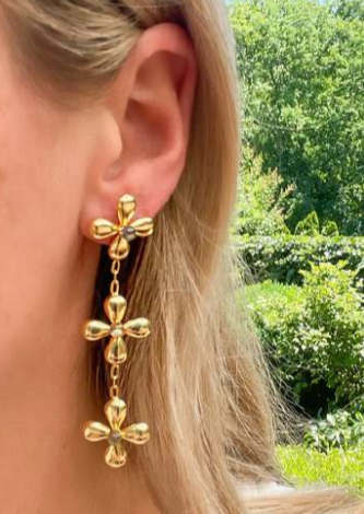 Charlotte Earrings | Freshwater Pearl