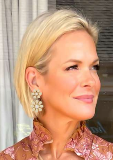 Laura Earrings | Pearl